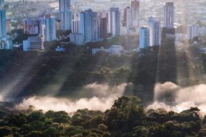 Maringá registrou rajada de vento acima de 50 km/h nesta sexta-feira, aponta Simepar