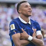 Mbappé já faz história, ameaça Messi e deixa Cristiano Ronaldo bem longe