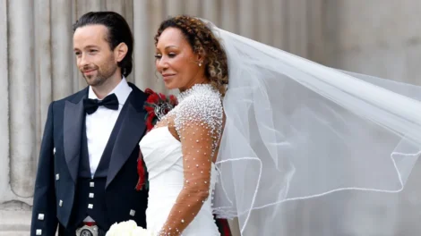 Mel B celebra 1º aniversário de casamento com Rory McPhee