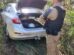Motorista usa fumaça e foge pela contramão na PR-323, mas abandona carro com 450 kg de drogas; VÍDEO