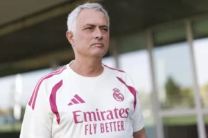 Mourinho inicia nova era no Real Madrid e manda recado à torcida