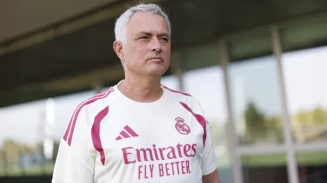 Mourinho inicia nova era no Real Madrid e manda recado à torcida