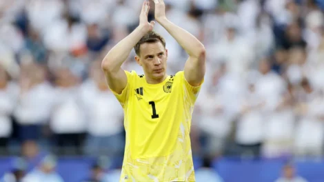 Neuer fala em decepção, mas não se arrepende de volta à Alemanha para Copa