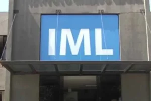 Nove dias após a morte, corpo de menino agredido pelo pai segue no IML; Justiça cobra resposta