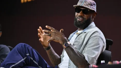 Novo time de LeBron vive jejum e tem outras estrelas no elenco; conheça