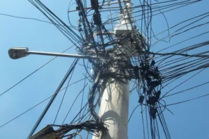 Número de acidentes com a rede elétrica cresceu no Brasil em 2025