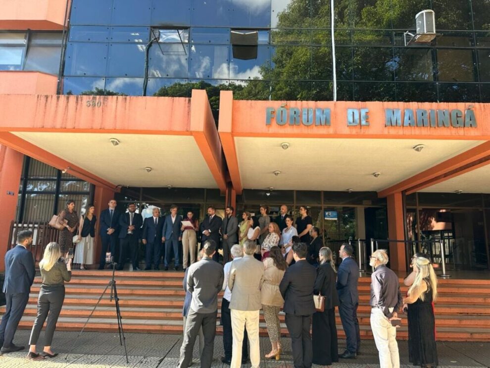 OAB Maringá realiza desagravo público em defesa das prerrogativas da advocacia