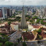 Obras interditam trecho da Avenida Tiradentes para construção de faixa elevada em Maringá