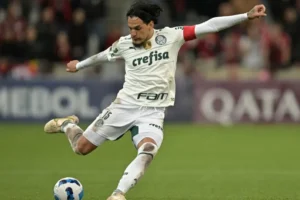 Palmeiras tem retorno de paraguaios após a Copa