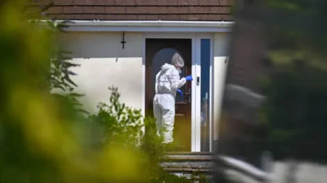 Polícia antiterrorismo assume caso de ex-ministra britânica assassinada