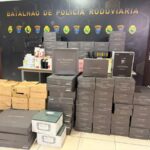 Polícia apreende mais de R$ 150 mil em vinhos contrabandeados da Argentina na PR-317, em Floresta