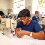 Prefeitura de Maringá abre inscrições para curso gratuito de costura com certificado do Senai