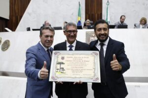 Presidente da Sociedade Rural de Maringá, Henrique Pinto recebe título de Cidadão Benemérito do Paraná