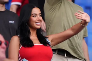 Quem é Ashlyn Castro, namorada de Jude Bellingham, da seleção da Inglaterra