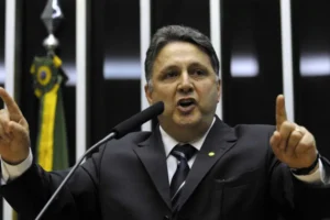 Republicanos define candidatura de Garotinho ao Governo do RJ