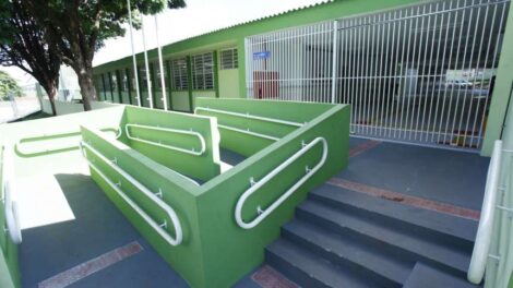 Resultado parcial de consulta sobre modelo cívico-militar em escolas municipais de Maringá indica maioria favorável; participação segue até 9 de julho