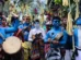 Ritual transforma ruas de Bali em desfile de cores e espiritualidade