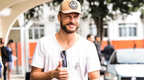Rodrigo Hilbert relembra período de pânico e depressão como ator de novelas