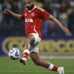 São Paulo consulta Internacional em busca de troca pelo volante Thiago Maia
