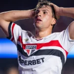 São Paulo é ignorado por dias, mas tenta manter 'viva' saída de Tapia à MLS