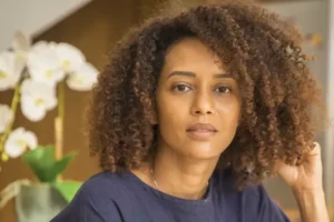 Taís Araujo relata dificuldade para conciliar carreira e maternidade