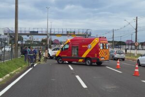 Trabalhador morre após ser atropelado na Avenida Colombo; motorista fugiu a pé do local
