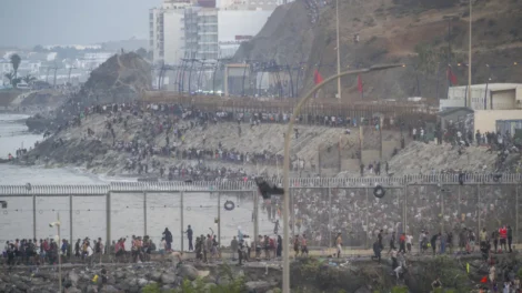 Tragédia na fronteira: sobe para 15 o número de migrantes mortos em Ceuta