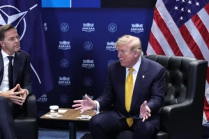 Trump ameaça cortar "todas as relações comerciais" com a Espanha