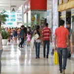 Vendas no varejo crescem 0,1% de abril para maio, diz IBGE