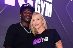 Virginia e Vini Jr. surgem aos beijos e assumem reconciliação; veja