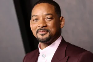 Will Smith se emociona ao ganhar obra inédita de Eduardo Kobra em evento em São Paulo