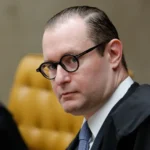 Zanin autoriza investigação da PF sobre ministro do STJ em inquérito que apura venda de decisões