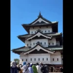 1.800 pessoas puxam castelo de 360 toneladas de volta ao lugar no Japão