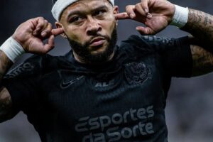 A virada de Memphis: patrocinadora pode colocar até R$ 10 milhões para segurar o craque no Corinthians