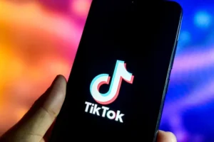 ANPD multa TikTok em R$ 153,7 milhões por falhas na proteção de menores