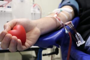 Ação vai reunir 100 doadores para abastecer banco de sangue do Hemocentro de Maringá