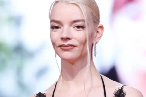 Anya Taylor-Joy diz que atuação de método não é viável para mulheres