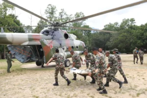 Após enxurradas, Nepal e China ainda buscam mais de 1.300 desaparecidos