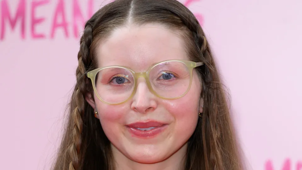 Atriz de 'Harry Potter' diz que ganhou mais dinheiro em um ano no OnlyFans do que durante toda a sua carreira