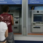 Bancários farão paralisação de 24 horas nesta quinta-feira