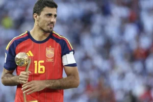 Barcelona encerra novela e anuncia a contratação de Rodri