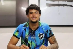 Botafogo afasta Bruno Samudio pelo segundo jogo consecutivo