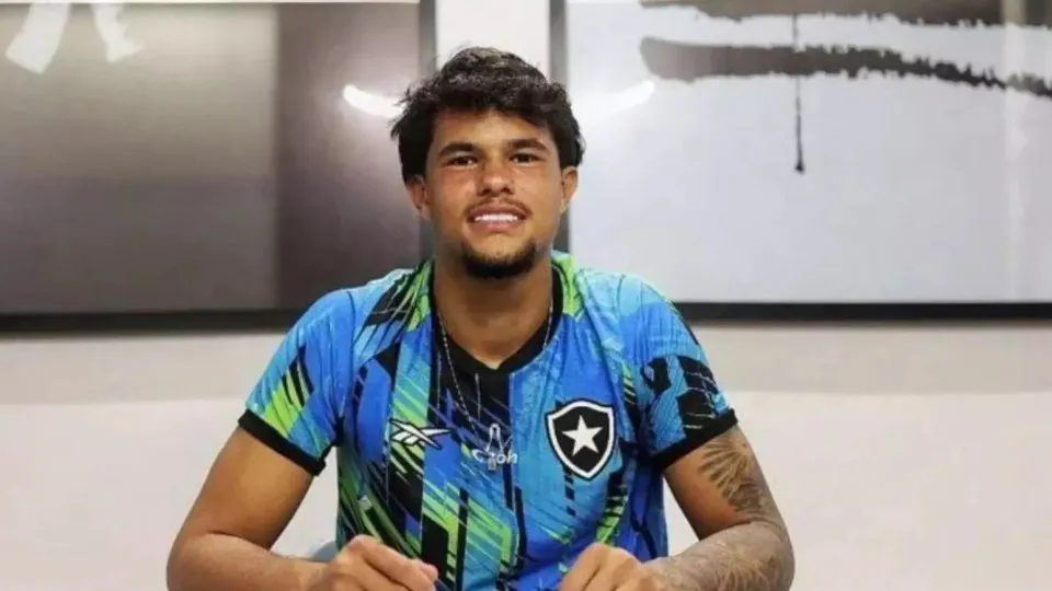 Botafogo afasta Bruno Samudio pelo segundo jogo consecutivo