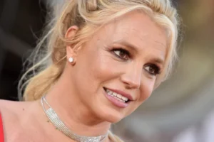 Britney Spears relembra encontros com fãs: 'Sofria e me sentia uma máquina'