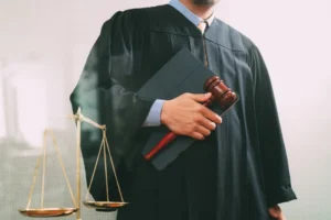 CNJ acaba com aposentadoria compulsória como punição máxima para juiz