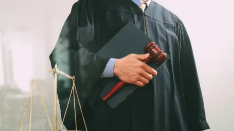 CNJ acaba com aposentadoria compulsória como punição máxima para juiz