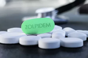 Caí do sétimo andar, perdi a visão e parte da perna após uso de zolpidem, diz médico