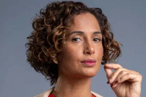 Camila Pitanga explica por que nunca fez botox e fala sobre sobre cuidados aos 47 anos