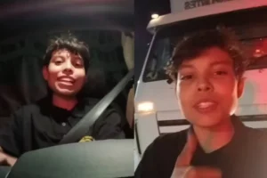 Caminhoneiro é parado pela polícia após ser confundido com criança
