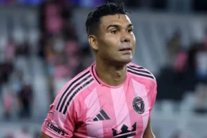 Casemiro marca pela primeira vez no Inter Miami em noite de quatro gols de Messi